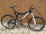 yeti asr 5 carbon crack