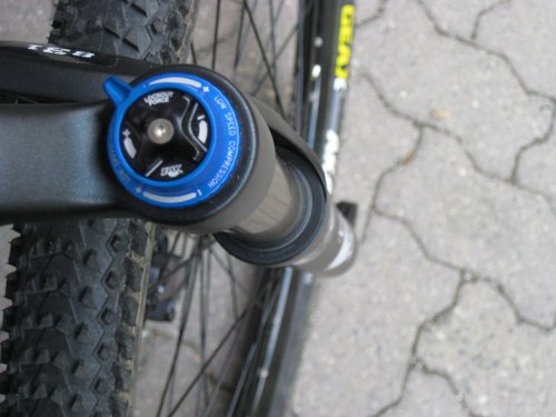 Compression adjustments on top now - pic by Brule